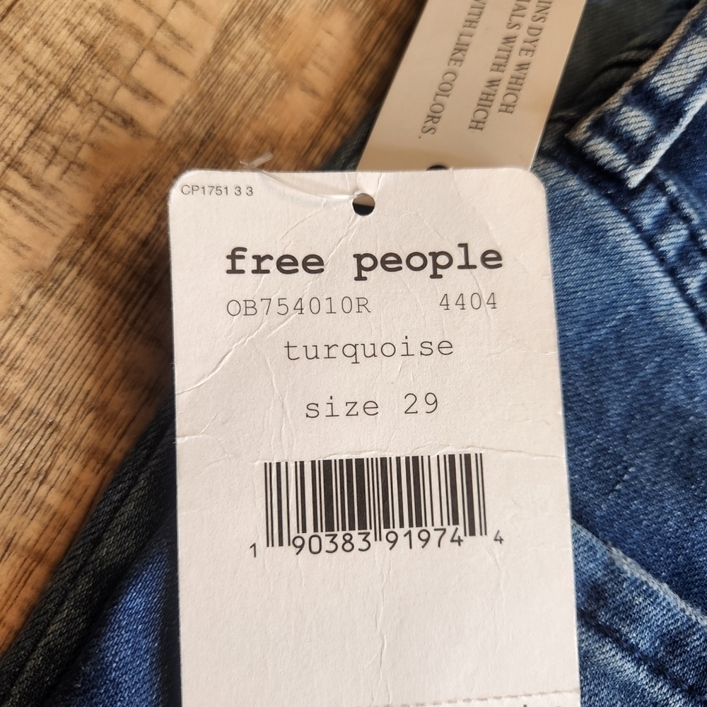 New Free People High Rise Busted Skinny - Picture 8 of 8